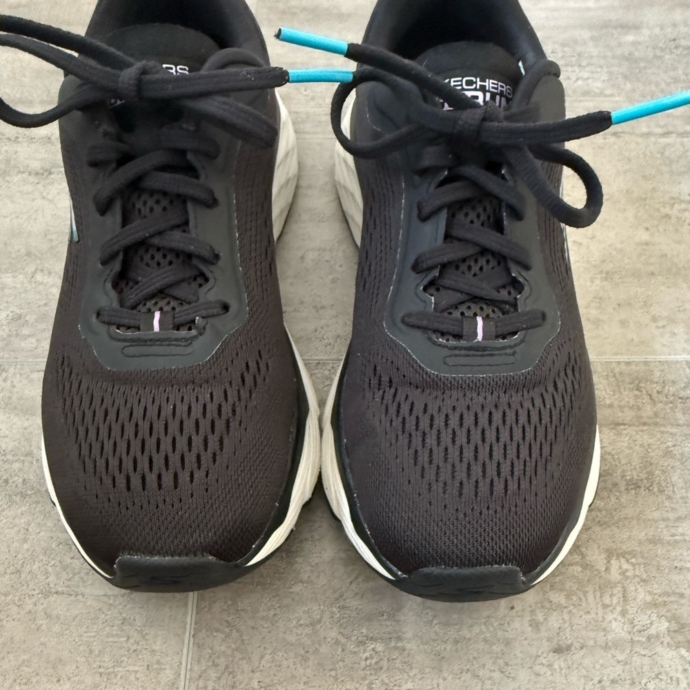 Skechers Womens Max Cushioning Premier 2.0 Size 7 - Picture 9 of 11
